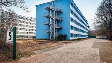 Im Asylbewerberheim in Teltow wurde ein 21-jähriger Bewohner erstochen.