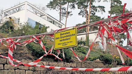 Zutritt verboten. Der Uferweg am Groß Glienicker See ist teils gesperrt.