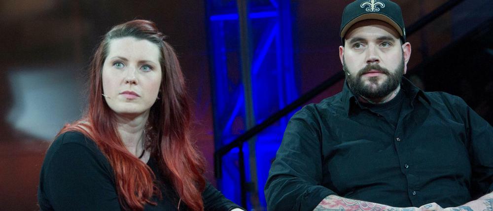 Julia und Thomas Schmitz aus Köln, die die Anschläge in Paris überlebten, am Sonntag in Günther Jauchs Talkshow.