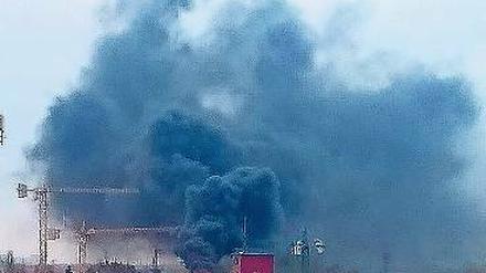 Rauchwolken über Teltow. Der Brand war weithin sichtbar.