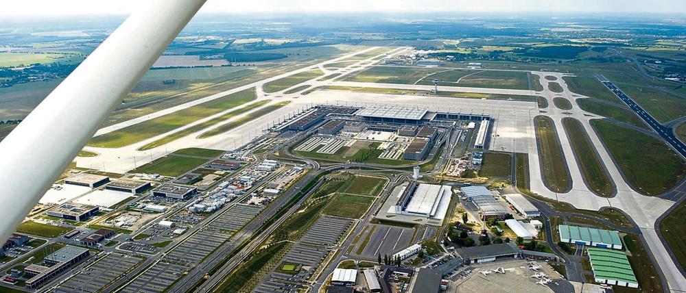 Wartet weiter auf seine Eröffnung: Der neue Berliner Flughafen BER.