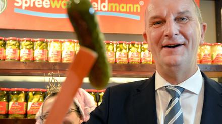 Gurke auf Zuruf: Welche Rolle spielte Ministerpräsident Dietmar Woidke 2005 als Argarminister bei dem umstrittenen Förderbescheid.