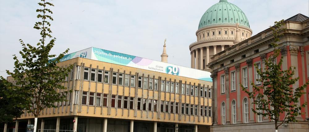 Das Fachhochschul-Gebäude in Potsdam ist umstritten.