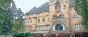 Neue Pläne für die Hakeburg. Adelssitz soll Luxus-Wohnhaus werden.