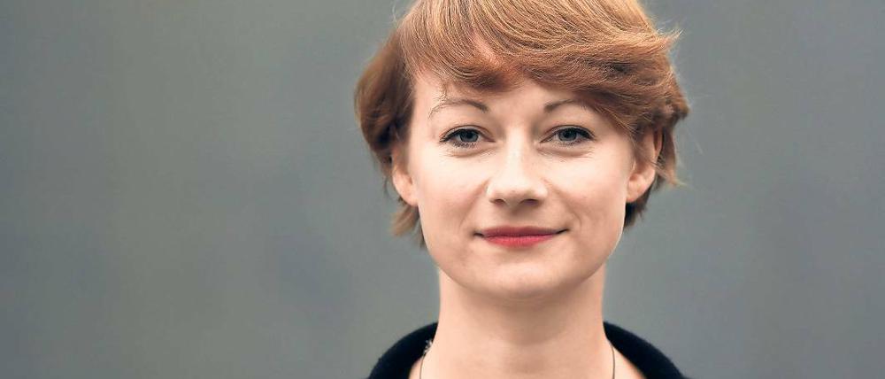 Potsdamer Designerin. Anneke Goertz zeigt im Buch, das sie für ihre Masterarbeit geschrieben hat, wie man beispielsweise griffiges Besteck selbst basteln kann.
