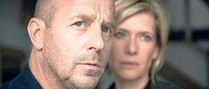 Nach dem Gehirnschlag von Uli (Heino Ferch) erfährt Nora (Ina Weisse), dass es noch eine weitere Frau in seinem Leben gibt.
