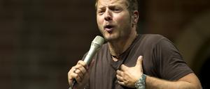 Unterhalter Mario Barth nimmt in seiner Sendung verschiedene Projekte unter die Lupe, in der Ausgabe am 7. Oktober auch den Hafen Teltow.