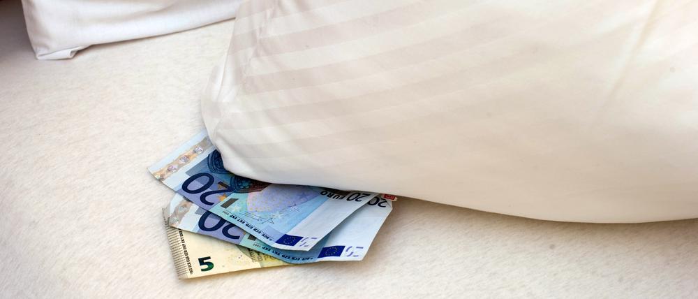 Für Privatreisende müssen Hotels und Pensionen eine Steuer abführen. Das wird vorerst auch so bleiben.