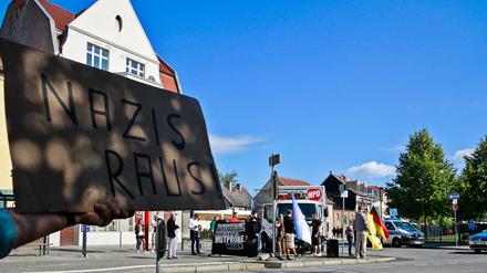 Bei allen Stationen der NPD gab es Gegenproteste.