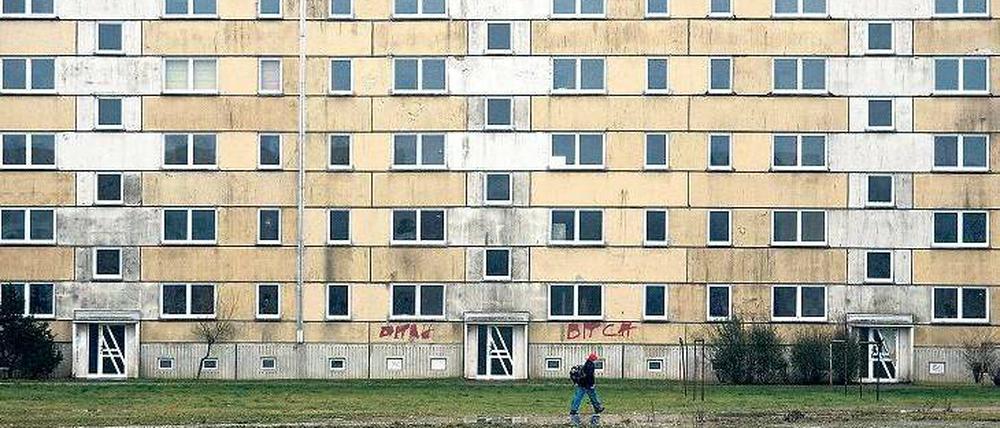 In abgehängten Quartieren soll der Abriss nicht gestoppt werden, um dort Flüchtlinge unterzubringen.