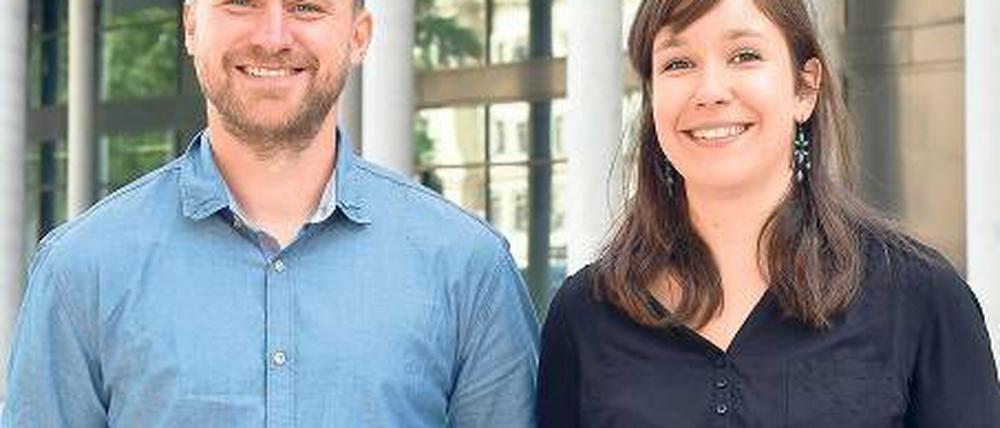 Voll auf Biber. Die Biberbeauftragten Undine Schubert (r.) und Mathias Gutt.