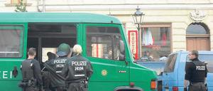 Nicht noch einmal: Eine der Polizeiaktionen in der Hells-Angels-Bar.