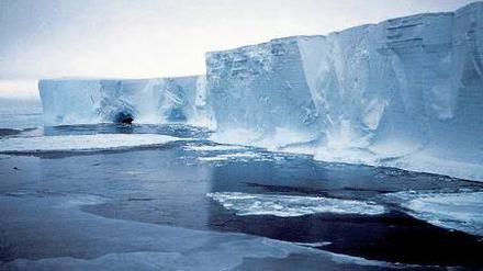 Klimaforscher aus Potsdam warnen, dass das Antarktis-Eis komplett schmelzen könnte.