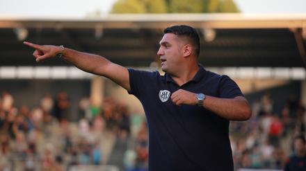 „Neustrelitz hat vielleicht nicht die attraktivste Spielweise, aber ist im Umkehr- und Konterspiel äußerst unangenehm“, sagte SVB-Trainer Cem Efe.