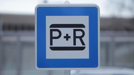 Die Park-and-Ride-Plätze sollen in Potsdam in den kommenden Jahren verdoppelt werden. Doch das wird allein nicht reichen.