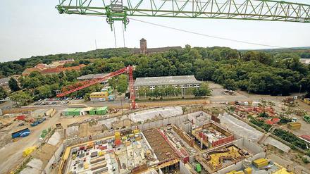 Das Bad am Brauhausberg in Potsdam wächst. Im November soll der Rohbau fertig sein.