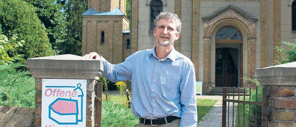 Hereinspaziert. In Caputh setzte Hans-Georg Baaske mit dem Gemeindekirchenrat konsequent die Idee einer offenen Kirche um.