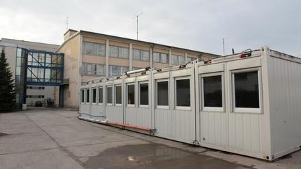 In dem Container an der alten Feuerwache in Potsdam wurden vorübergehend Flüchtlinge untergebracht. Jetzt werden vermutlich wieder Container aufgestellt.
