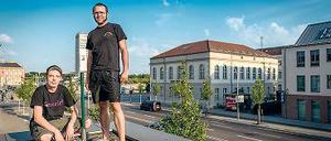 Carsten Natzke (l.) und Chriss Kühnl vom Verein Freifunk Potsdam.