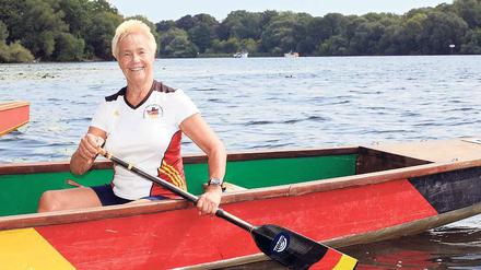 Am Ruder mit 78. Irene Zappe aus Caputh will so langsam mit dem Leistungssport aufhören. Aber natürlich nicht sofort. Diese Woche geht es zur WM nach Kanada.