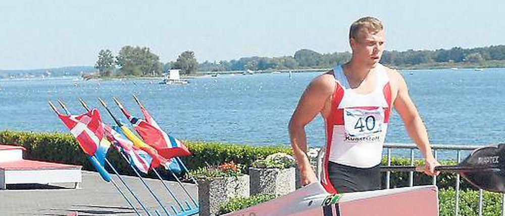 „Die Portagen sind für mich das Härteste beim Marathon.“ Das sagt Kurt Kuschela über die kurzen Laufstrecken, bei denen das Boot an Land getragen werden muss.