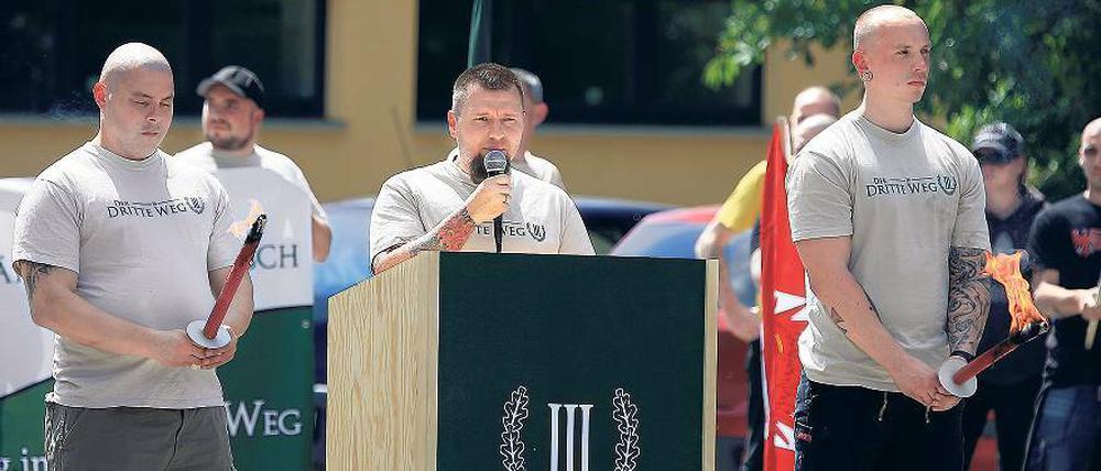 Karl-Heinz Statzberger (l.) und Maik Eminger (M.) ließen keine Zweifel an ihrer ausländerfeindlichen Gesinnung aufkommen.