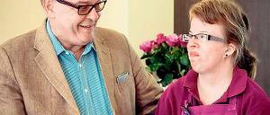Stärken erkennen. Dieter Dudeck (l.) mit Lehrling Ricarda Volpers.