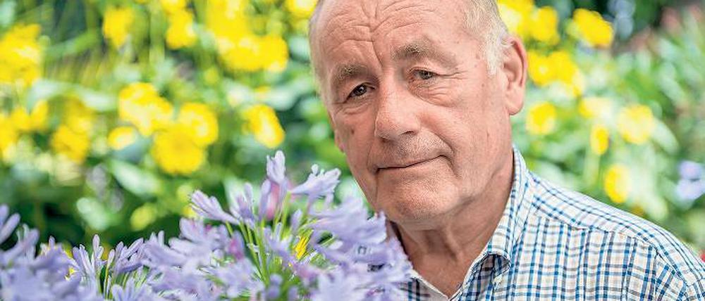Als Junge hat er die Caputher Schiffer und seine Oma noch "Upp Platt" reden hören, jetzt will Wilfried Schuh ein Buch über Caputh in der Mundart schreiben.