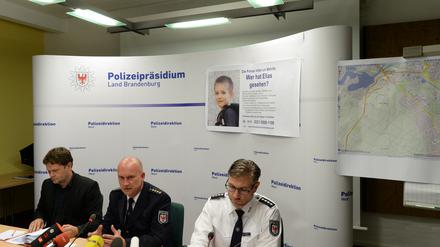 Suche nach Elias: Michael Scharf (M.) ist Leitender Polizeidirektor und Chef der Soko "Schlaatz".