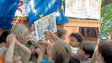Jubelstürme. Die Begeisterung war nach Erhalt der Stadtrechte riesig.