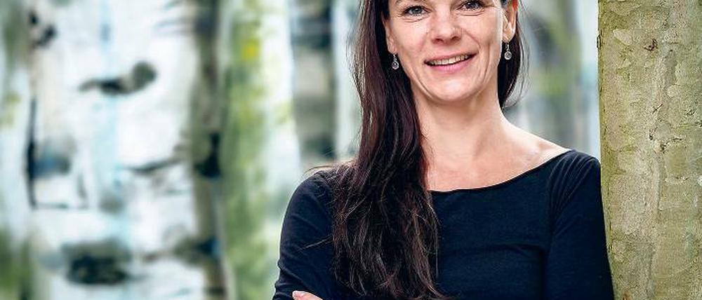 Debüt auf dem Regiestuhl. Die Poetenpack-Ausstatterin Janet Kirsten führt zum ersten Mal selbst Regie. Im Q-Hof am Park Sanssouci bringt sie das Kinderstück „Pettersson und Findus“ auf die Bühne. Auch an der Adaption von Woody Allens „Mittsommernachts-Sex-Komödie“ wirkt sie mit.