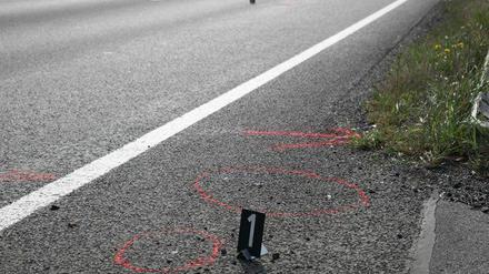 Vom Unfallverursacher fehlt jede Spur.
