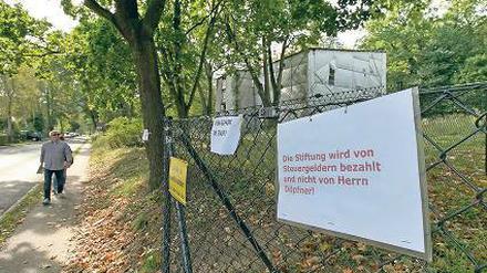 Kein Zutritt. Ein Teil des Parks am Pfingstberg ist derzeit eingezäunt.