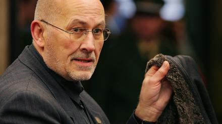 Der bekannte Holocaustleugner Horst Mahler ist schwer erkrankt. Aus Sicherheitskreisen heißt es, dass er das Krankenhaus wohl nicht mehr verlässt.