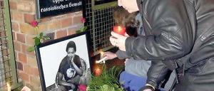 Gedenken in Eberswalde. Der Angolaner Amadeu Antonio war 1990 das erste Todesopfer rassistisch motivierter Gewalt nach der Wende in Ostdeutschland.