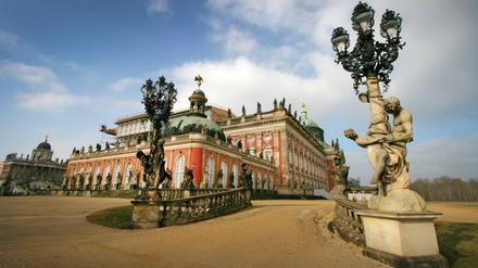 Das Neue Palais soll einen Lift bekommen, damit auch Menschen mit Behinderungen das Schloss besichtigen können.