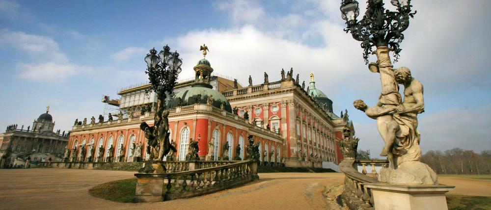 Das Neue Palais soll einen Lift bekommen, damit auch Menschen mit Behinderungen das Schloss besichtigen können.