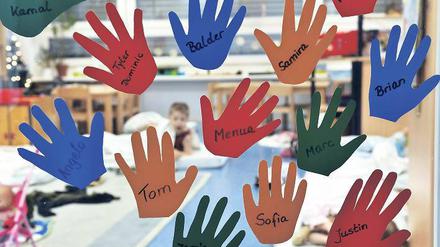Hand drauf. In Werder soll es bald mehr Platz geben für Kinder – wann genau, ist noch unklar.