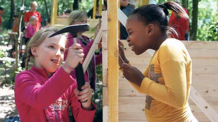 Stadt aus Kinderhand. Zehn bis 15 Hütten bauen die Kinder in der ersten Woche der Aktion. Danach organisieren sie ihre eigene Verwaltung. Unterstützt werden sie dabei von 60 meist ehrenamtlichen Helfern. Die Hütten können nach der Aktion gekauft werden, sie eignen sich als Gartenlaube.