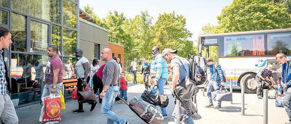 Gut gecheckt. Bevor die Flüchtlinge am 11. Juni in Michendorf ankamen, wurden sie auf Infektionskrankheiten untersucht.