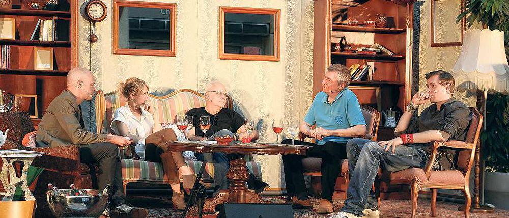 Couchgenossen. Zum „Havelsounds“- Schwatz empfing Tim Jaeger (links außen) Isabell Gerschke, Wolfgang Dümcke, Matthias Steinmetz und Kay-Uwe Kärsten (v.l.).