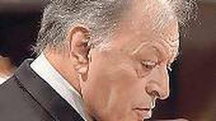 Meisterhaft. Zubin Mehta führte auswendig durch die Monsterpartitur.