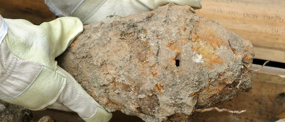 In Teltow wurde kürzlich eine Panzerfaust entdeckt. Diese Panzerfaust (s.Foto) aus dem Zweiten Weltkrieg wurde im Schimmerwald gefunden.