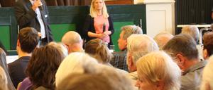 Sozialfachbereichsleiter des Landratsamtes Thomas Schulz stellte sich den Fragen der Michendorfer.