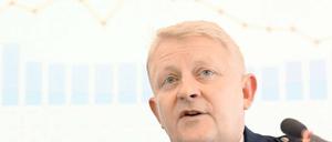 Zahlen. Staatssekretär Arne Feuring hat sich noch nicht umorientiert.