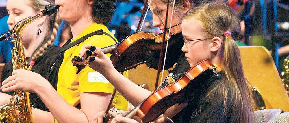 Vielfältig. Die Bigband „Jazzy Insular“ des Gymnasiums Hermannswerder zählt 38 Mitglieder und heißt jeden willkommen, der Spaß an der Musik hat.