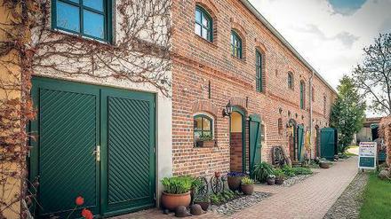 Im Spargelhof am Storchennest gibt es nicht nur leckeren Spargel. Man kann auch Störche beobachten.