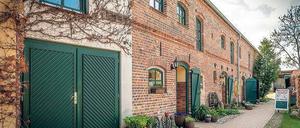 Im Spargelhof am Storchennest gibt es nicht nur leckeren Spargel. Man kann auch Störche beobachten.