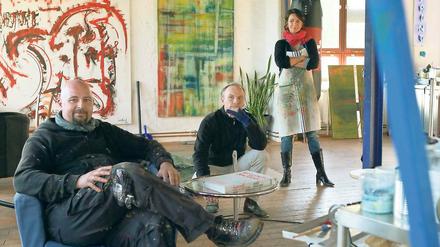 Robert Weiland (l.), Martin Mehlitz und Jenne Baule-Prinz führen am Sonntag durch ihre Ateliers in den Thiede-Werkstätten.