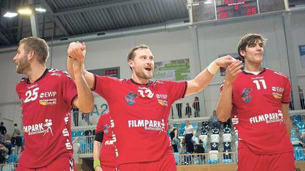 Die gemeinsamen Erfolge werden ihm fehlen. Schon vor zwei Jahren wollte Stephan Mellack (l.) seine aktive Handball-Laufbahn beenden. Nun ist endgültig Schluss. Auch Konrad Subocz (r.) geht neue Wege und verlässt den VfL Potsdam.